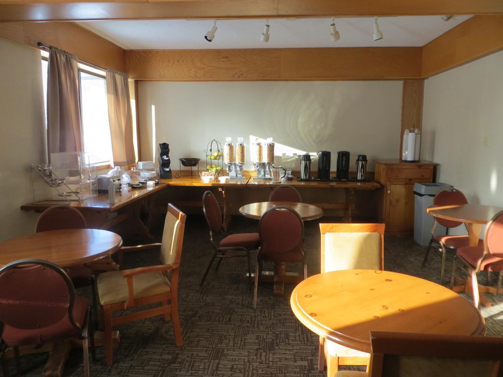 Travelodge By Wyndham Thunder Bay On Экстерьер фото
