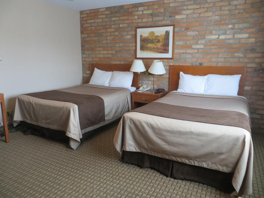 Travelodge By Wyndham Thunder Bay On Экстерьер фото