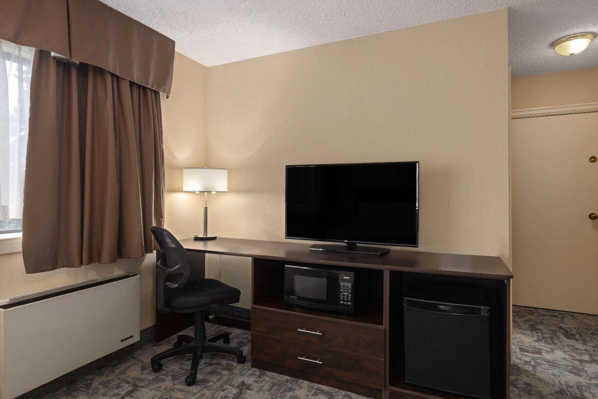 Travelodge By Wyndham Thunder Bay On Экстерьер фото