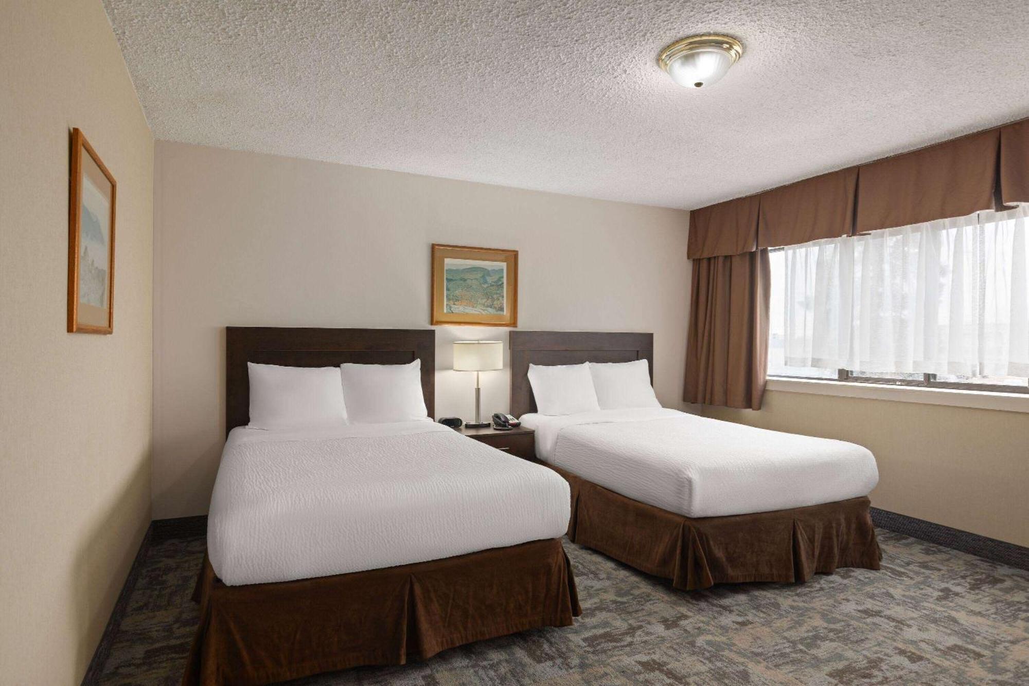 Travelodge By Wyndham Thunder Bay On Экстерьер фото
